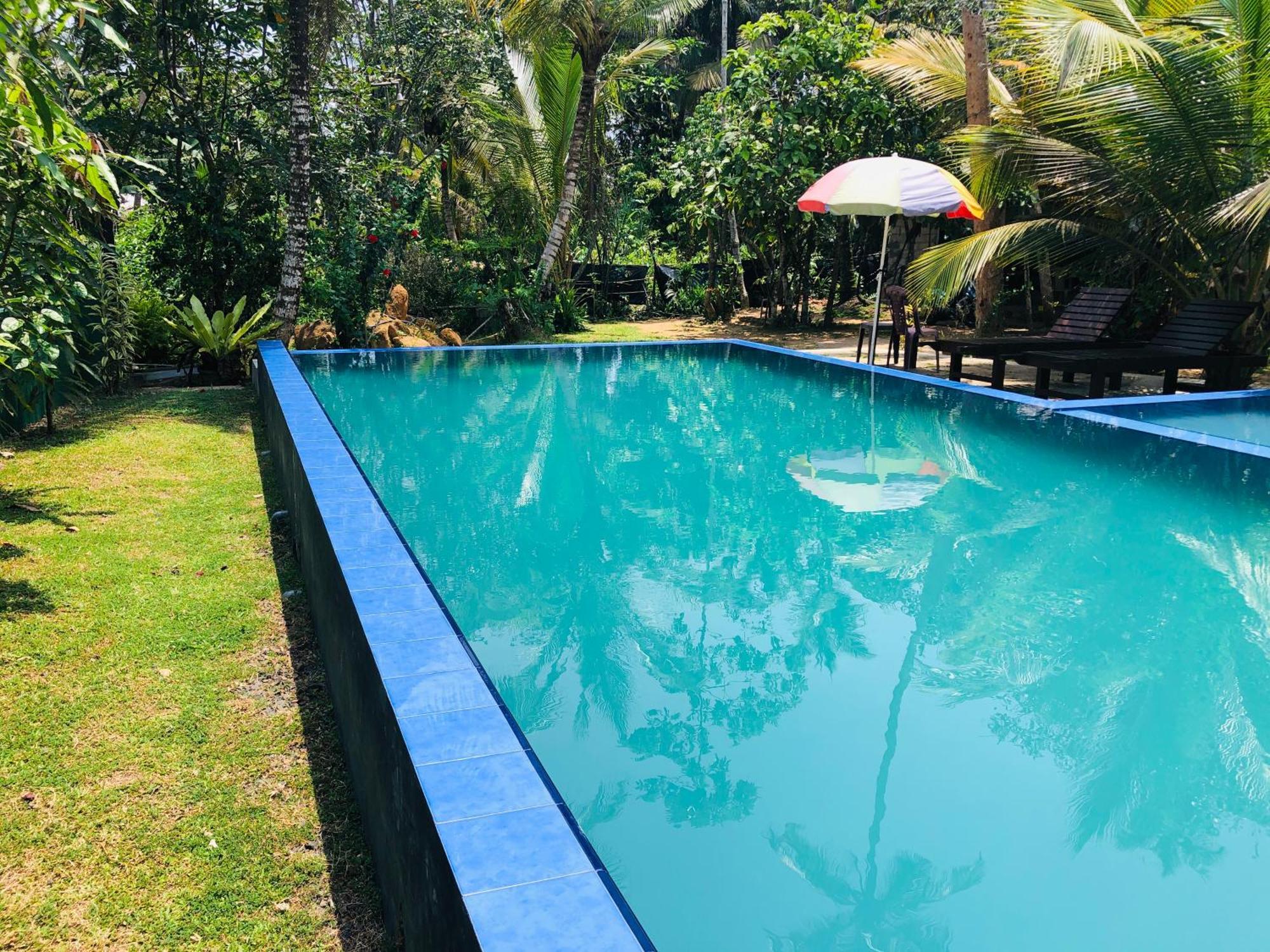 Jungle Restaurant And Villa Unawatuna Buitenkant foto